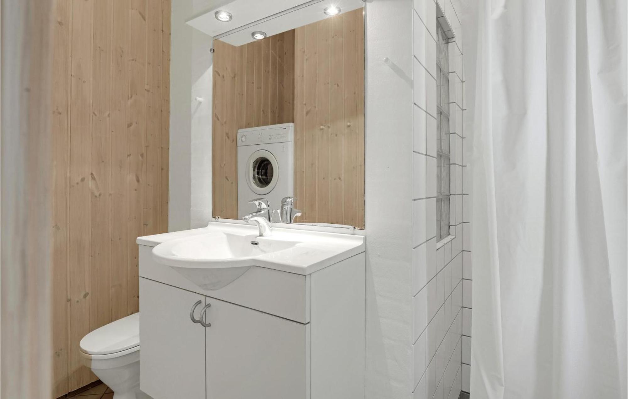 Awesome Home In Nexo With Sauna Snogebæk Esterno foto